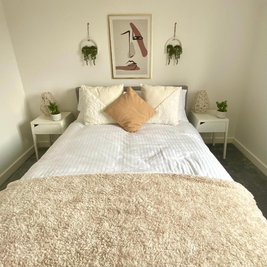 Modern 2 Bed Apartment/Free Parking/Near City/Self-Check In Handsworth Exterior foto